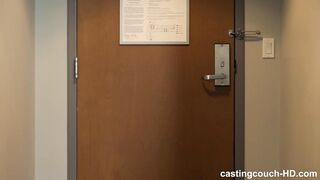Solana a fiatal fekete lány a castingon járt
