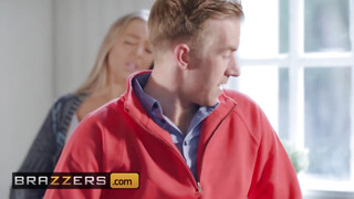 Brazzers - Petite Princess Eve és méretes pöcs