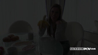 Its POV - Athina Love a magyar pornósztár kiscsaj análba tolva