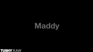 TUSHYRAW - Maddy May popója jól bekúrva