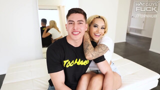 Hot Guys Fuck - Latina pasi és a világos szőke ribanca dugnak