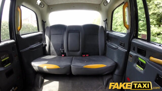 Fake Taxi - Ashleigh Devere a nagy csöcsű csajszi