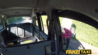 Fake Taxi - Kylie Nymphette a kurva koleszos picsa