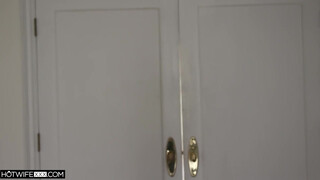 HotwifeXXX - ez a káró sokkal nagyobb mint a férjemé