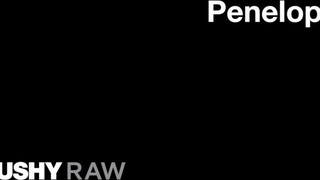 TUSHYRAW - Penelope Cum alaposan hátsó bejáratba dugva