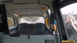 Fake Taxi - Micky Muffin análba rakva