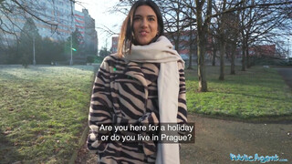 Public Agent - Lena Coxx kiborotvált muffja bekúrva
