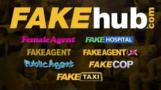 Public Agent - Fekete hajú kicsike keblű tini nőci