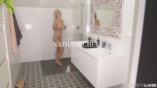 Nathaly Cherie picsája és ánusza is megdöngetve