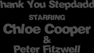 Chloe Cooper a méretes cickós háziasszony - MyPervyFamily