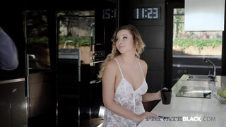 PrivateBlack - Anna Polina a hatalmas mellű fiatal lány
