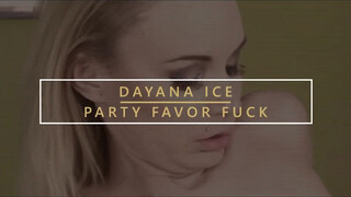 Dayana Ice puncija megkúrelva