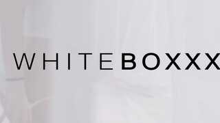 WhiteBoxxx - Leanne Lace a szexy cseh tini kisasszony