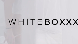 WhiteBoxxx - Lena Reif a méretes tőgyes orosz kiscsaj