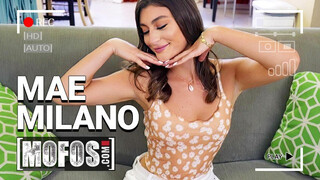 MOFOS - Mae Milano muffja megdöngetve alaposan
