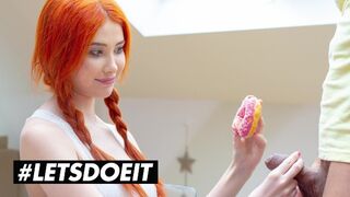 Gisha Forza méretes cickós vörös bombe egy fánkot érő hardcore dugásért
